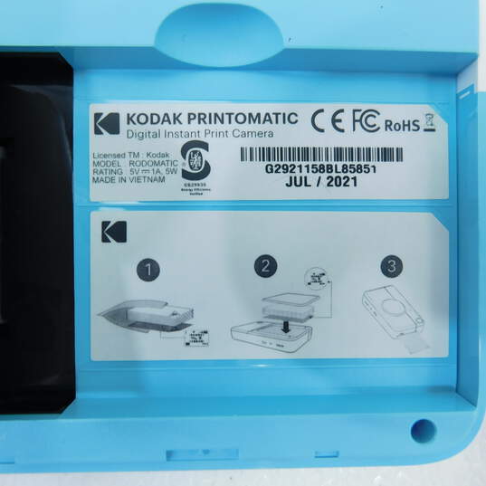 KODAK Printomatic Digital Instant Print Camera, Uses Zink 2x3Photo Paper, Blue image number 4