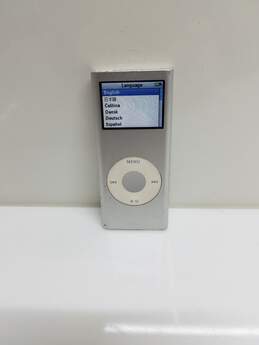 Apple iPod Nano 2nd Generation 2GB Silver MP3 Player