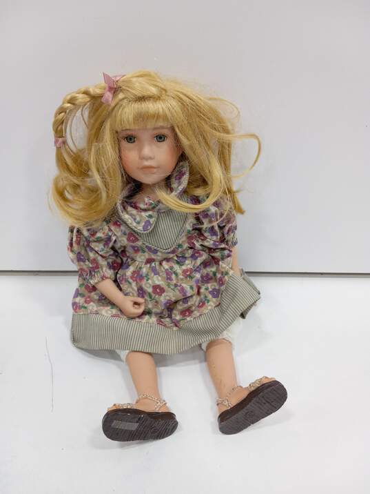 Yesterday's Child Doll "Lynne" image number 1