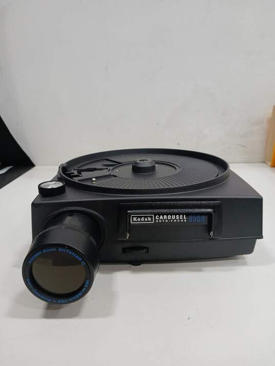 Kodak 850H Carousel Projector Model C w/ Hard Sided Travel Case image number 4