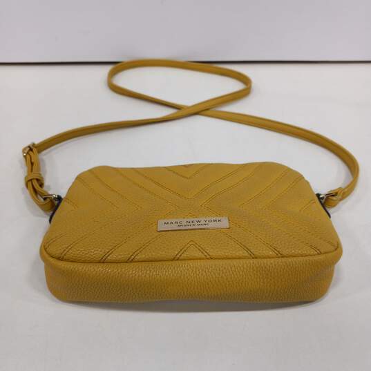 Women's Marc Jacobs Quilted Leather Crossbody Bag image number 6