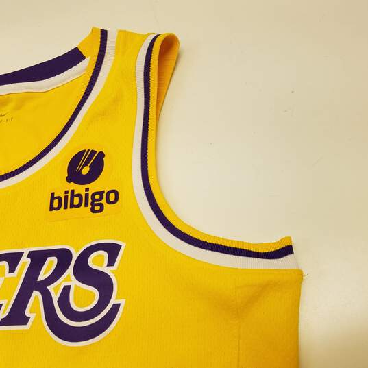 Nike Dri-Fit Men's L.A. Lakers James #6 Gold Jersey Sz. M image number 7