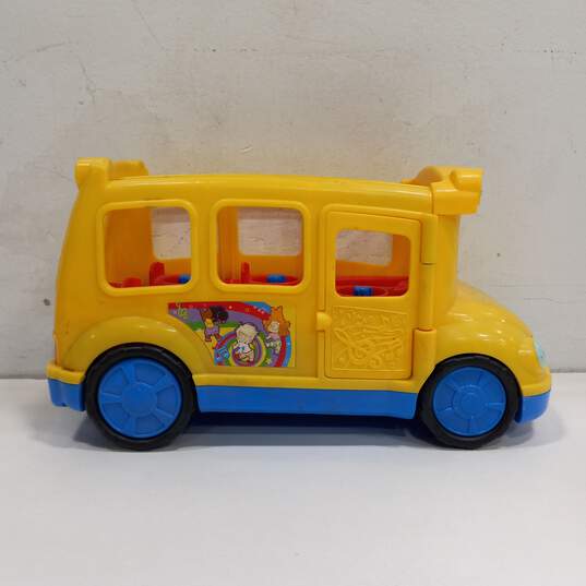 Fisher-Price Little People Lil' Movers School Bus image number 4