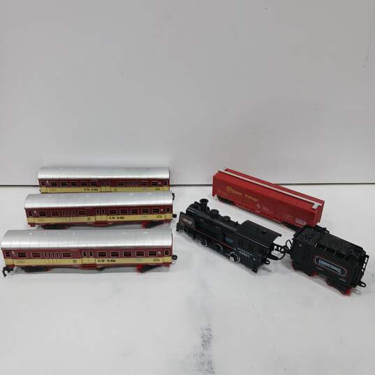 Classical Glocomotive Train Set In Box image number 5