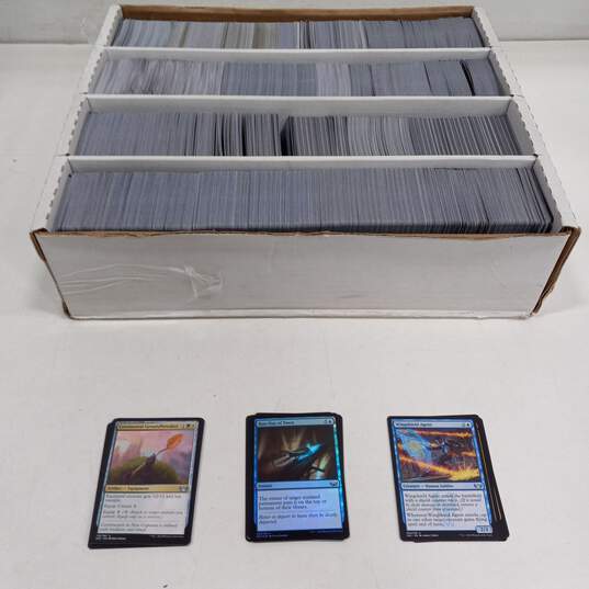 16.5 Pounds of Assorted Magic the Gathering Cards image number 1