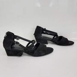 Eileen Kyra Sandals Size 9