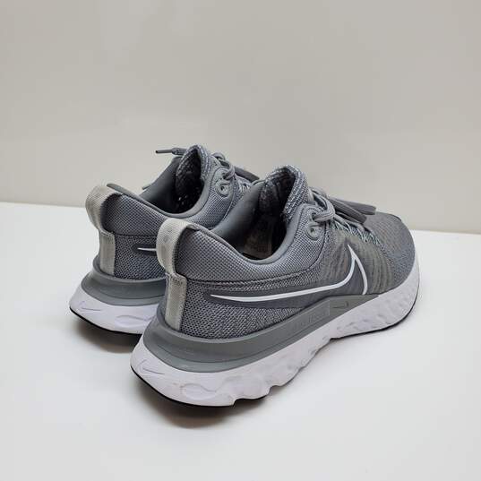 Nike Women's React Infinity Run Flyknit 2 Sneakers Size 10 image number 3