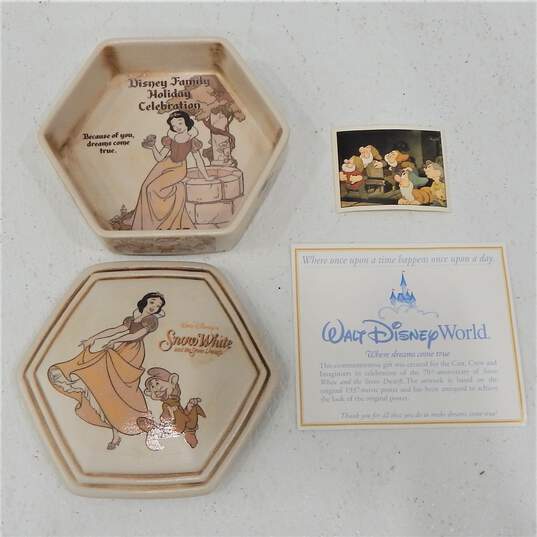 Disney Snow White & Seven Dwarfs 70th Anniversary Porcelain Box Commemorative Gift image number 1