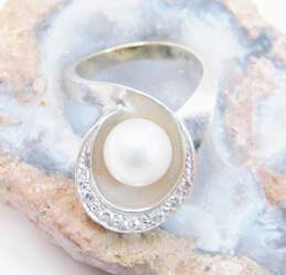 Vintage 14K White Gold Pearl 0.12 CTTW Diamond Ring 6.8g alternative image