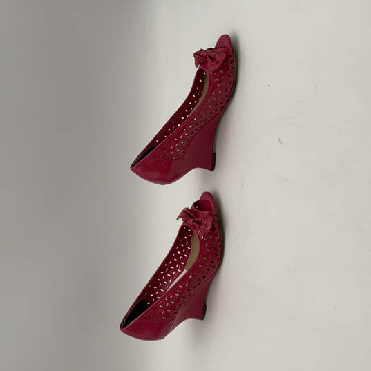 Womens Pink Leather Peep Toe Slip-On Wedge Heel Sandals Size 5.5 image number 2