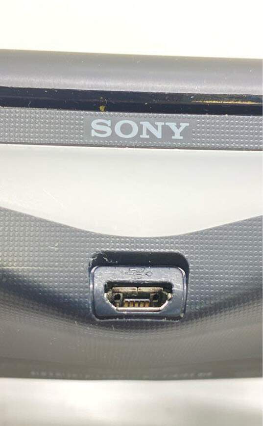 Sony Playstation 4 controller - Black & Blue image number 3