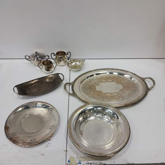 Bundle of 8 Assorted Silver Tone Serving Pieces image number 3