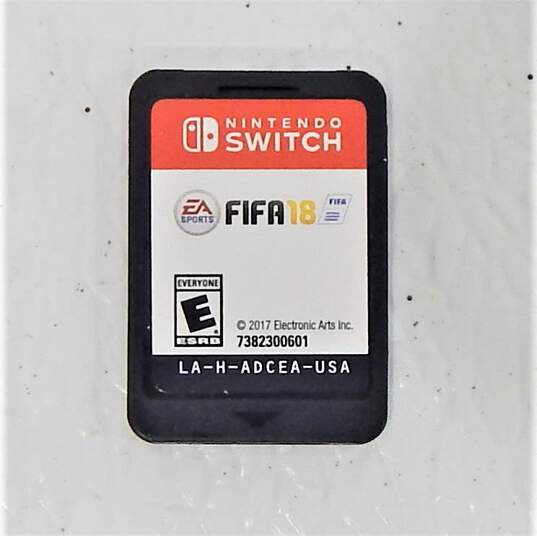 FIFA 18 Nintendo Switch CIB image number 2