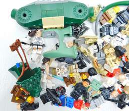 9.6 Oz. LEGO Star Wars Minifigures Bulk Lot alternative image