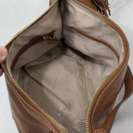 Womens Brown Leather Inner Zip Pocket Tassel Charm Shoulder Bag Purse image number 7