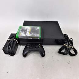 Microsoft Xbox One 500gb w/ 2 games