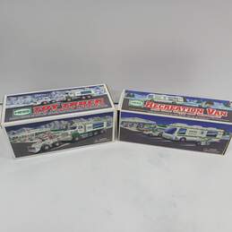 Pair of Hess Toy Vehicles Green/White Reacreaction Van & Toy Truck IOBs