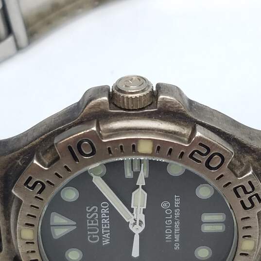 Retro Guess Waterpro 36mm Case Diver Men's Stainless Steel Quartz Watch image number 3