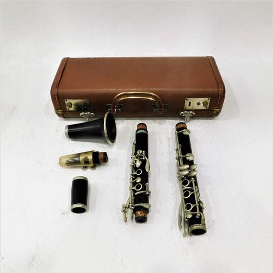 VNTG L. Lebret Brand Wooden B Flat Clarinet w/ Case and Accessories (Parts and Repair) image number 1