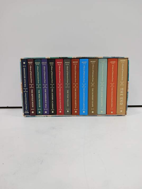A Series of Unfortunate Events by Lemony Snicket 13 Book Complete Box Set image number 2