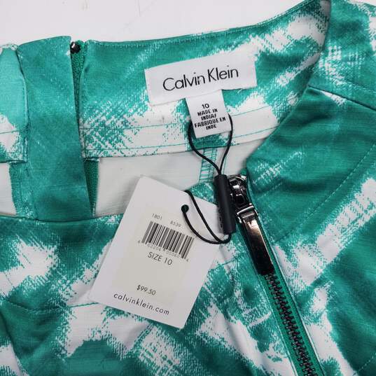 Calvin Klein Green & White Zip Back Sleeveless Dress NWT Women's Size 10 image number 3