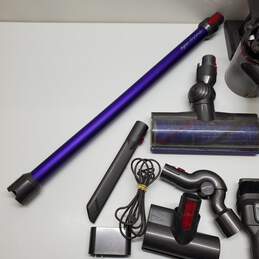 Dyson Animal V8 Plus Cordless Vacuum with Accessories Untested P/R alternative image
