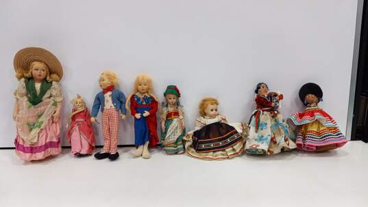 8pc. Vintage Assorted Collectors' Dolls Lot image number 1