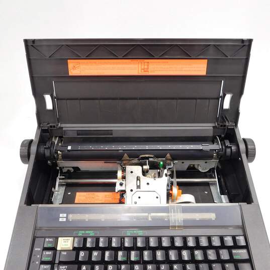 Brother Compactronic 300M Electronic Typewriter image number 3