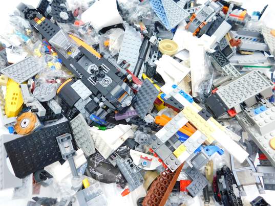5.6 LBS LEGO Star Wars Bulk Box image number 2