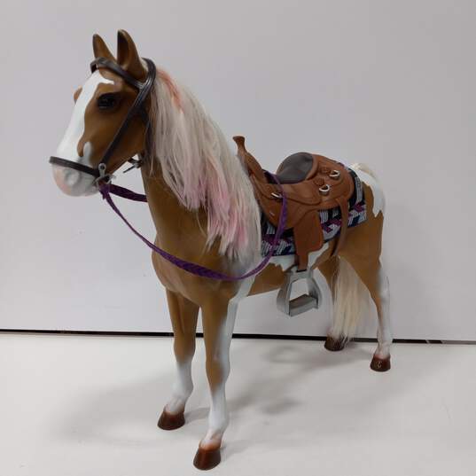 Our Generation Paint Horse w/ Saddle for 18in Dolls image number 1
