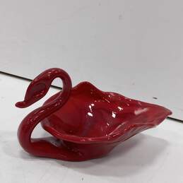 Red Glass Swan-Gold Hill Recycle 289