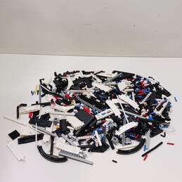 Lego Technic Porsche 911 RSR Building Toy Set alternative image