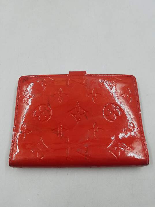 Authentic Louis Vuitton Red Vernis Notebook Binder image number 2