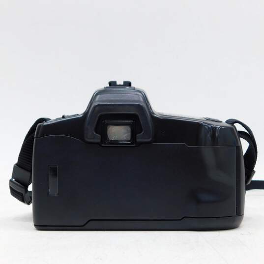 Minolta Maxxum 300si 35mm SLR Film Camera with a 28-80mm lens image number 4