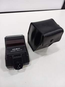 Minolta Maxxum 7000 AF Film Camera w/Accessories in Bag alternative image
