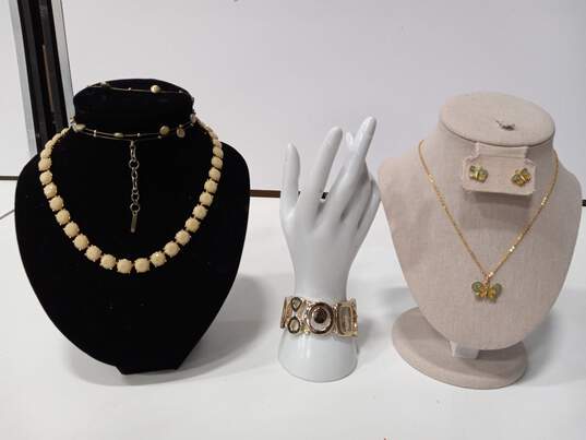 5pc Gold Statement Jewelry Bundle image number 1