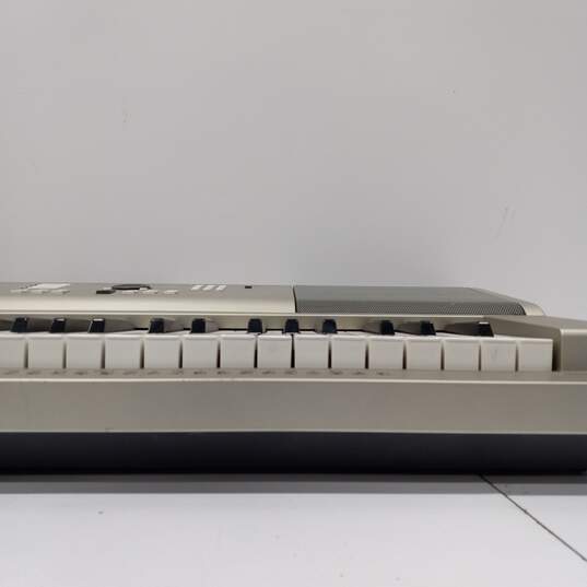 Yamaha Keyboard Model YPG-235 image number 4