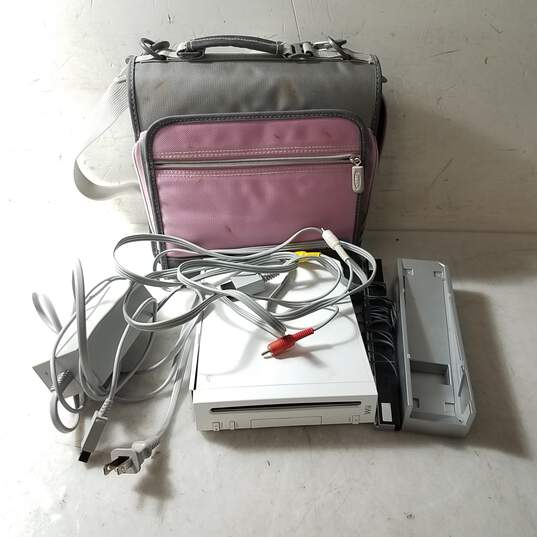 Untested Nintendo Wii Home Console image number 1
