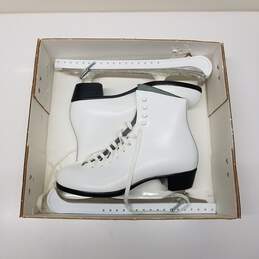 Vintage Riedell Skating Women Shoes Size 7 White with Box alternative image