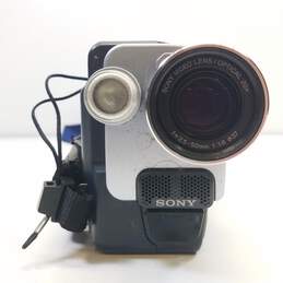 Sony Handycam DCR-TRV250 Digital8 Camcorder alternative image