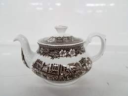 'Coaching Taverns' Royal Tudor Ware Teapot alternative image