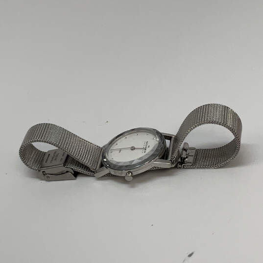 Designer Skagen 139SSS Silver-Tone Mesh Strap Round Dial Analog Wristwatch image number 3