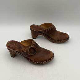 Frye Womens Brown Round Toe Slip-On Block Heel Clog Shoes Size 7 M
