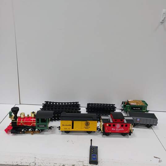 Scientific Toys Rio Grande Train Set 4068/4067 Locomotive W/ Rail Track image number 1
