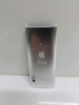 Apple iPod Nano 4th Generation 8GB Silver MP3 Player alternative image