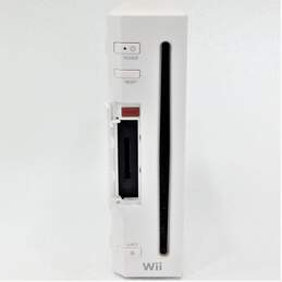 Nintendo Wii With 2 Games, 4 Controllers, 4 Nunchucks Just Dance 2017 alternative image