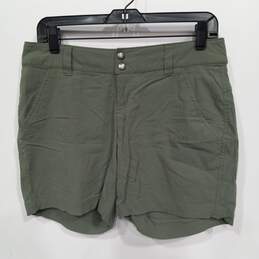 Columbia Women's Omni-Shield Green Shorts Size 8