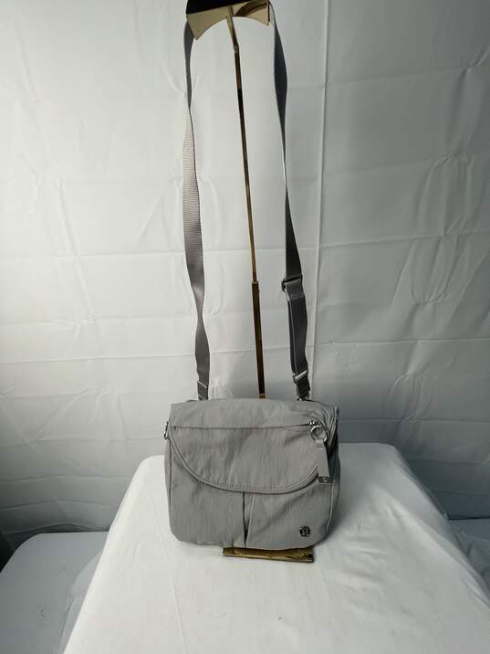 LuLuLemon Gray Cross Body Bag image number 2