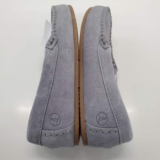 Land's End Women's Suede Moccasin Slippers Size 6B image number 4