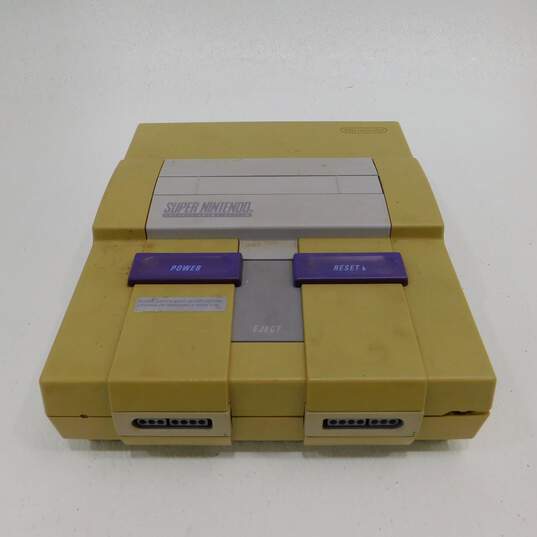 Super Nintendo SNES Console Tested image number 1